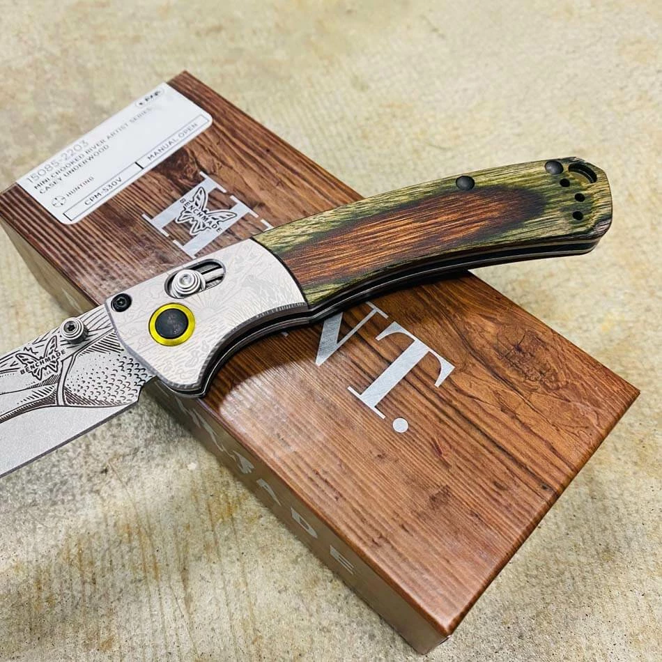 Benchmade 15085-2203 MALLARD DUCK Mini Crooked River Folding Knife 3.4" Casey Underwood Artist Series LIMITED EDITION MALLARD DUCK - Image 3