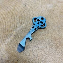 Chaves Key Titanium Crosshatch BLUE ANO