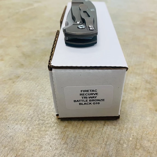 Rick Hinderer Tri-Way Firetac Folding Knife 3.625" CPM-20CV Stonewashed Recurve Blade, Black G10 And Battle Bronze Titanium Handles Knife - Image 8