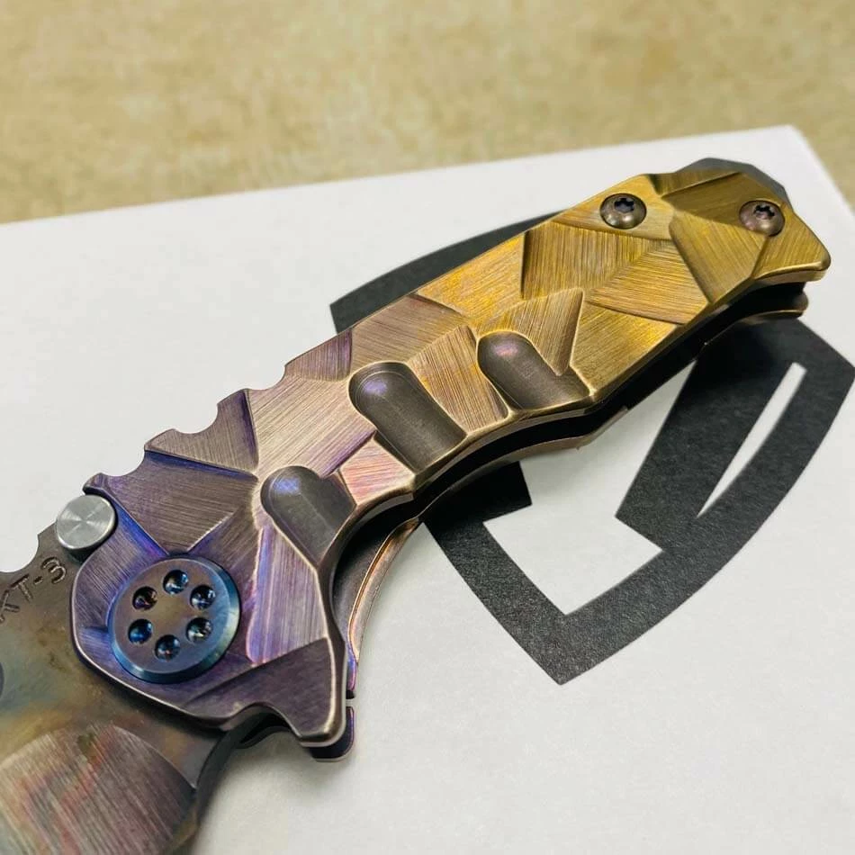 Medford Micro Praetorian T 3V 2.8" Vulcan Tanto Violet Bronze Stained Glass Handles Knife Serial 302-106 - Image 4