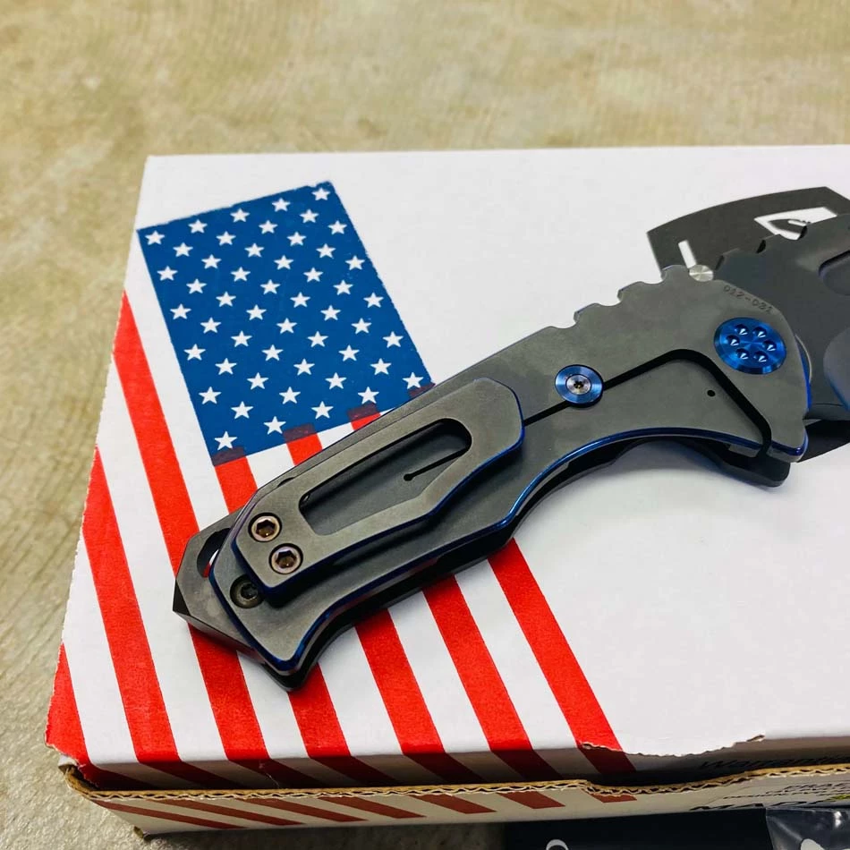 Medford Praetorian Genesis T 3V PVD 3.3" Drop Point TRON Design PVD Handle Blue Pinstripping Knife 012-031 - Image 6