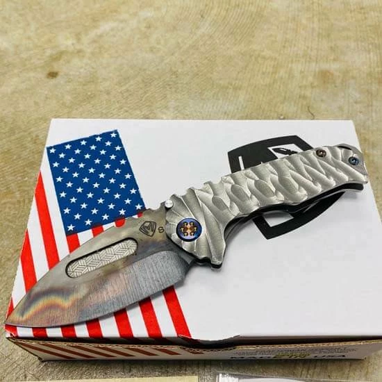 Medford Praetorian Genesis T S35VN Vulcan 3.3" Drop Point Engraved Fuller Grove Silver Predator Knife 010-089 - Image 2