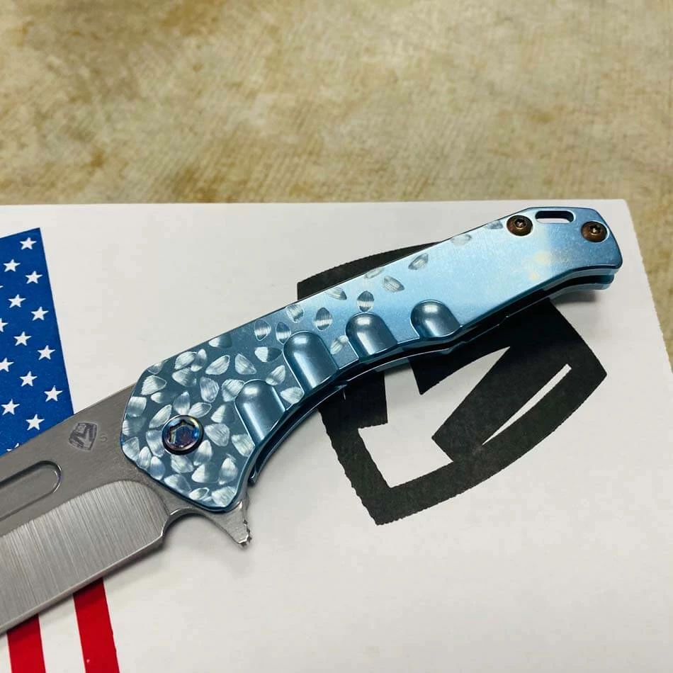 Medford Praetorian Slim Flipper 3.25" S35VN Drop Point Blade Aquamarine Falling Leaf Knife Serial 112-040 - Image 4