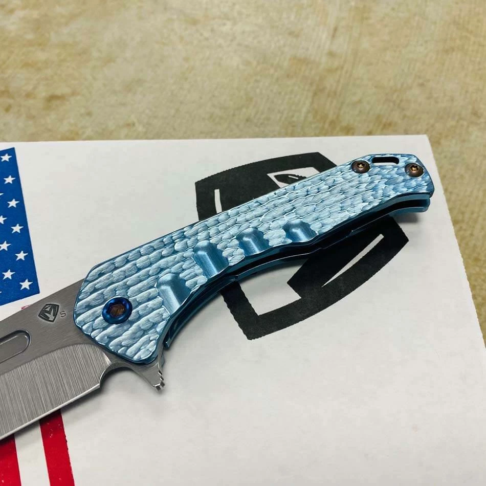 Medford Praetorian Slim Flipper 3.25" S35VN Drop Point Blade Aquamarine Water Ripples Knife Serial 112-077 - Image 4
