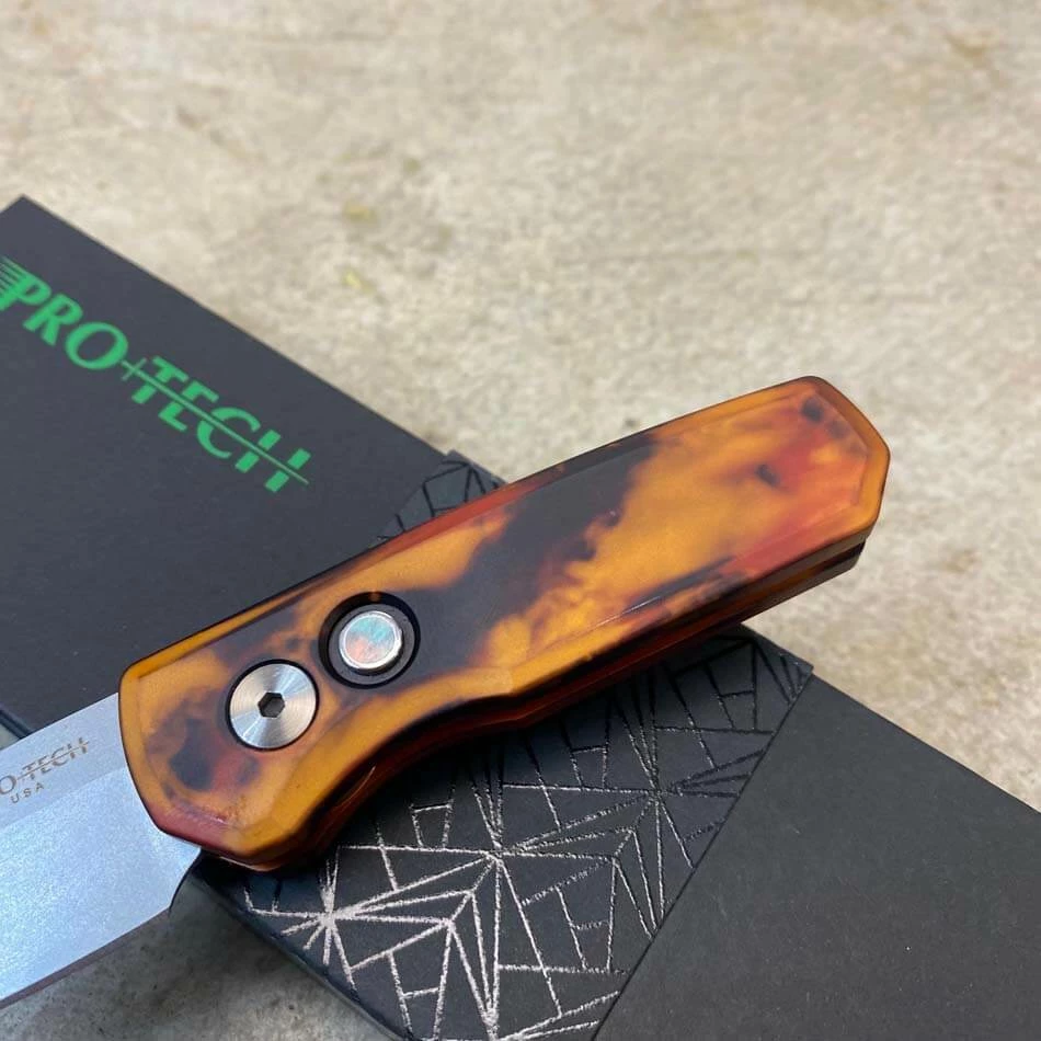 Protech Runt 5 R5301-DF Del Fuego Anodized Handle 1.9" Stonewash MAGNACUT Wharncliffe Blade Polished Hardware Automatic Knife - Image 3