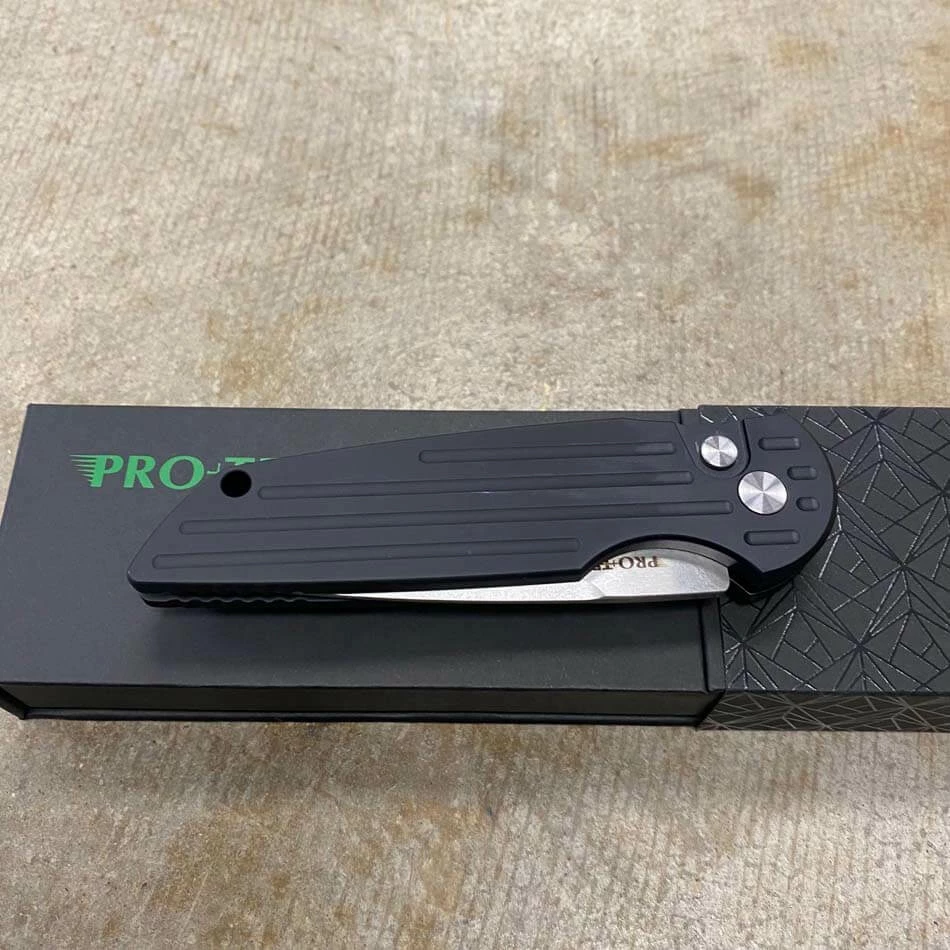 ProTech TR-3 L-1 Clip Point 3.5" LEFT HANDED Stonewash Blade Black Handles With Grooves Automatic Knife BLADE SHOW 2023 - Image 7