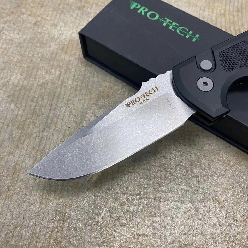 Protech LG305 Les George Rockeye 3.4" CPM-S35VN Blade, Textured Black Handles, Blasted Hardware, Black Clip, Automatic Knife - Image 2