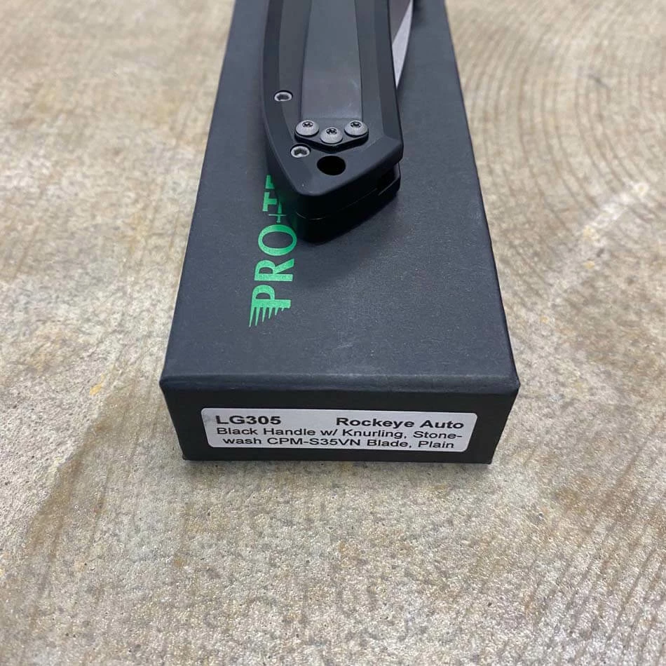Protech LG305 Les George Rockeye 3.4" CPM-S35VN Blade, Textured Black Handles, Blasted Hardware, Black Clip, Automatic Knife - Image 8